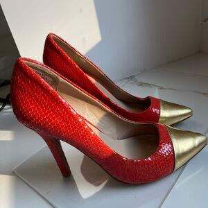 ZIGI girl red and gold pumps heels
